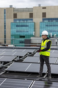 Mantenimiento Y monitorizacion placas solares. PuntoElectric